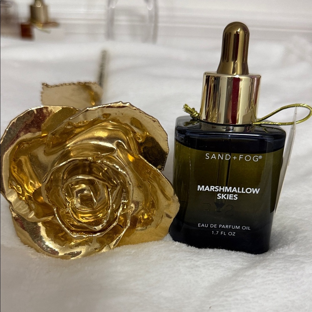 Sand + Fog Marshmallow Skies body Oil - Black and Gold